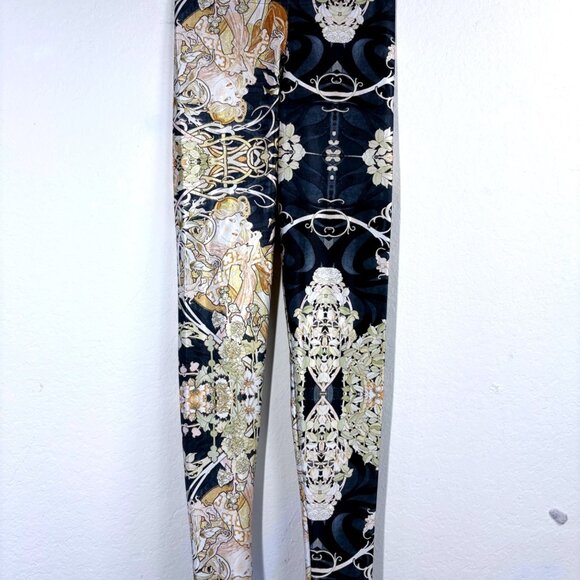 BlackMilk Navy Mucha Leggings Size Small NWOT - Picture 2 of 7